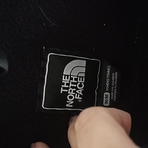 Black women's North face coat - Picture 3 of 7